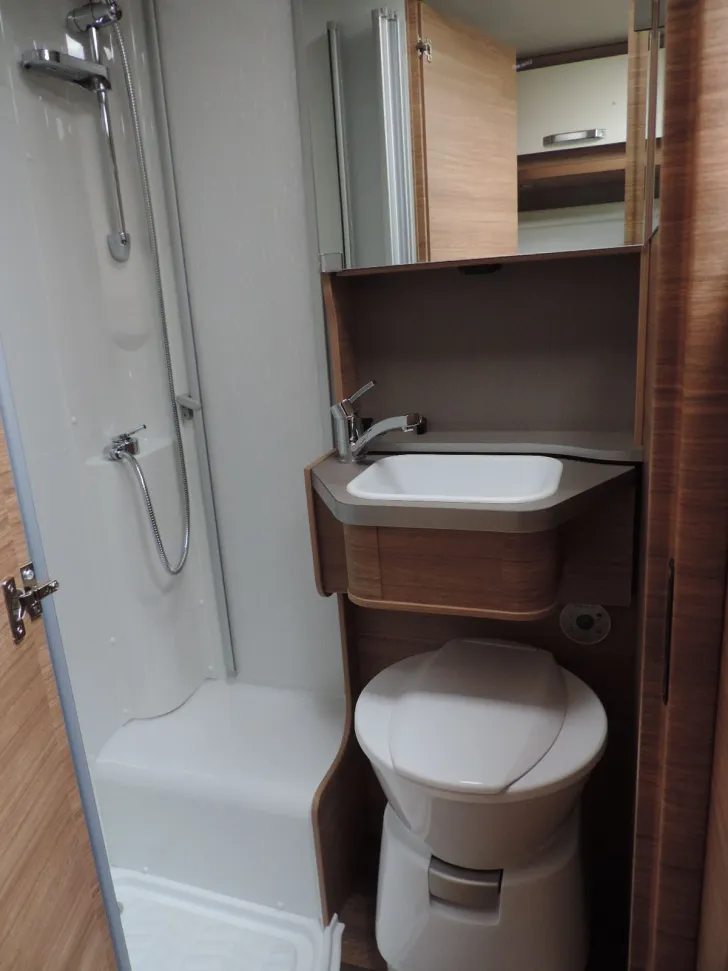 Fahrzeugbild Weinsberg CaraCompact 600 MEG EDITION [PEPPER] #19