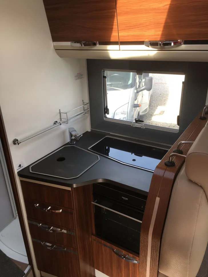 Fahrzeugbild Adria Matrix Plus 670 SP #17