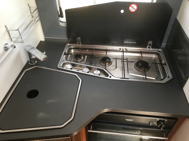 Fahrzeugbild Adria Matrix Plus 670 SP #18