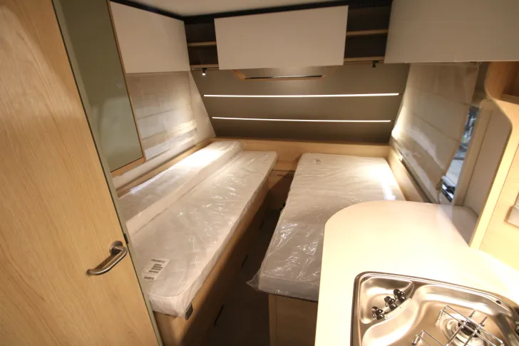 Fahrzeugbild LMC Style 460 E #17