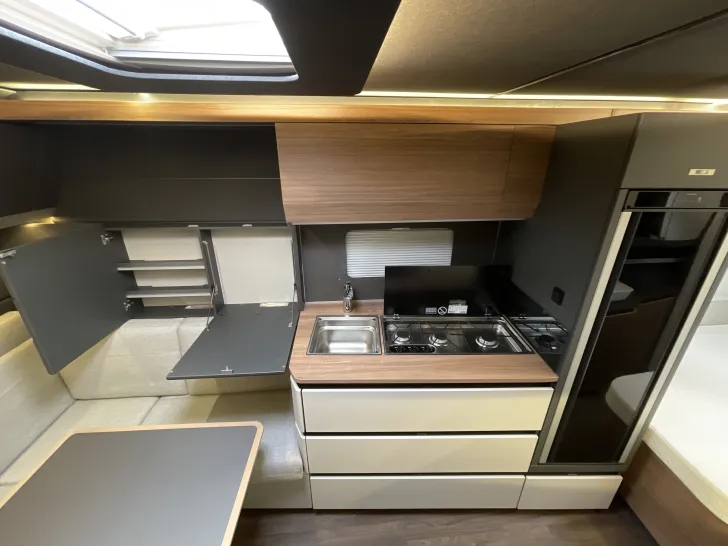 Fahrzeugbild Knaus Azur 500 FU "Abverkaufsstück" mit Tageszul #12