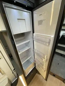 Fahrzeugbild Laika Kosmo L 409 mit Tageszulassung #18