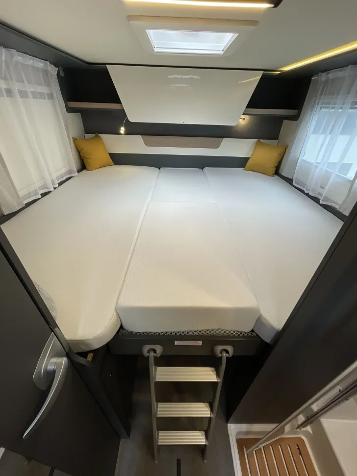 Fahrzeugbild Laika Kosmo L 409 mit Tageszulassung #22