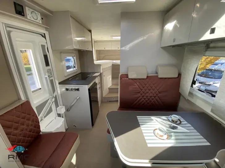 Fahrzeugbild Bürstner Lineo T 620 G #4