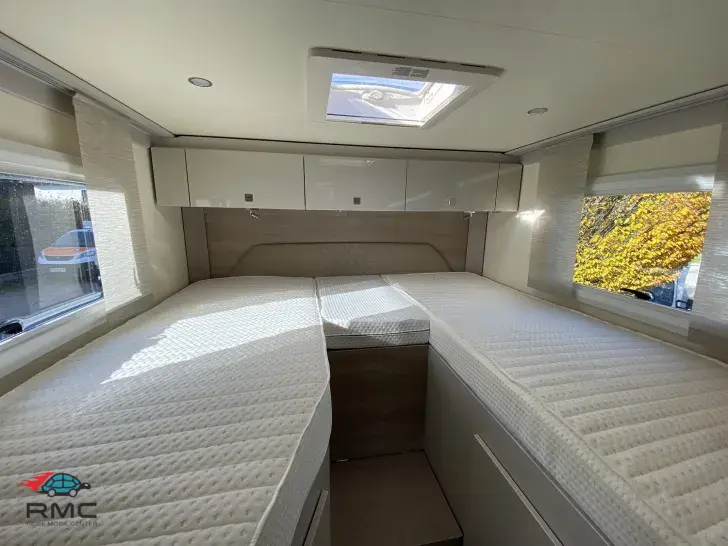 Fahrzeugbild Bürstner Lineo T 620 G #6