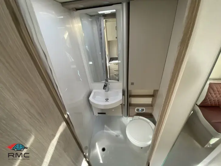 Fahrzeugbild Bürstner Lineo T 620 G #7