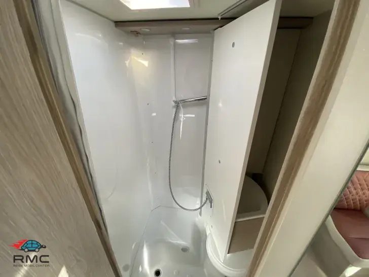 Fahrzeugbild Bürstner Lineo T 620 G #8