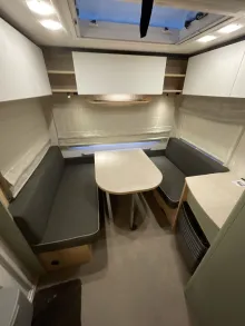 Fahrzeugbild LMC Style 450 D - Abverkaufsstück- Hubdach #16