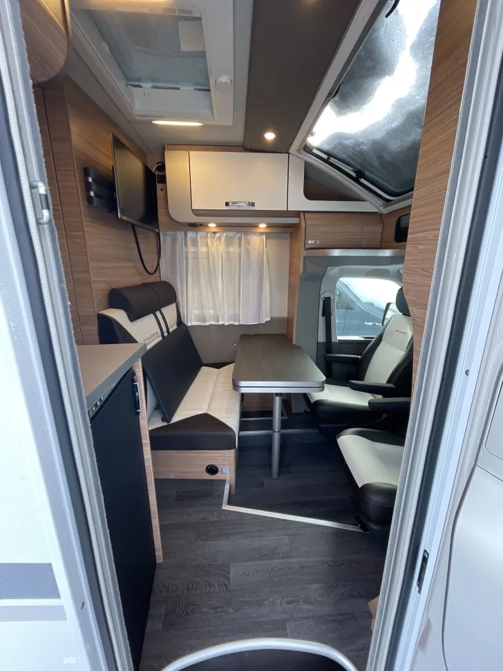 Fahrzeugbild Weinsberg X-CURSION VAN 500 MQ EDITION [PEPPER] - Automatik Getriebe #10