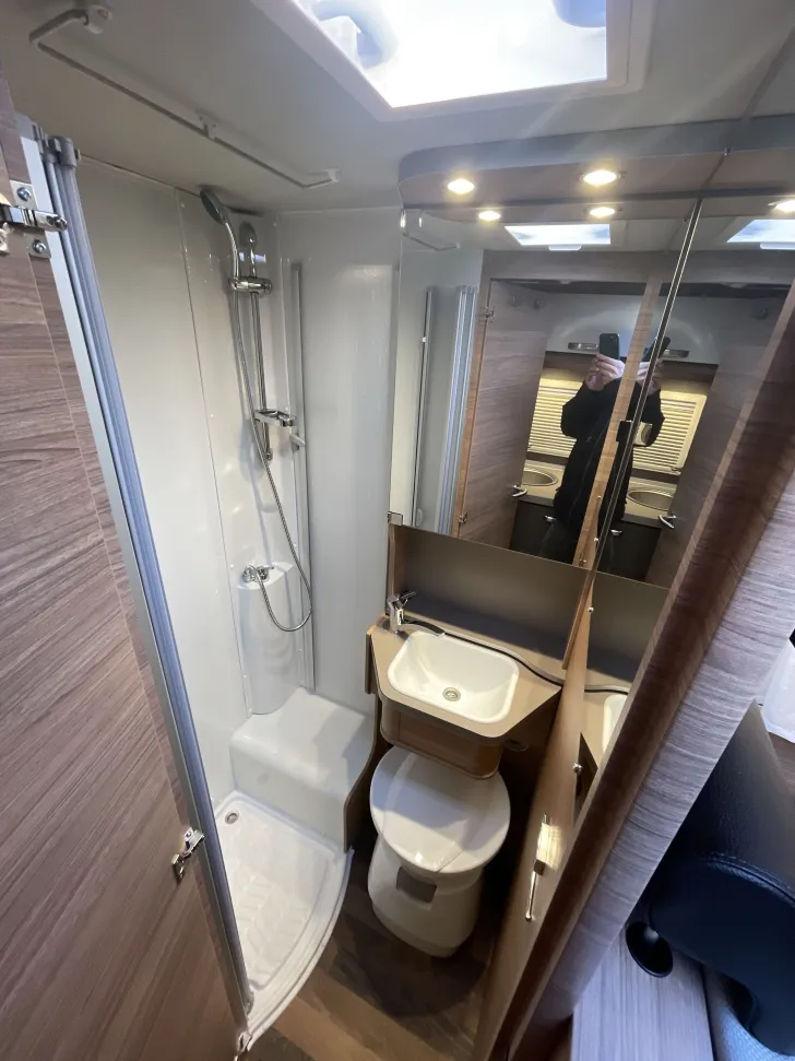 Fahrzeugbild Weinsberg CaraCompact 600 MEG EDITION [PEPPER] #14