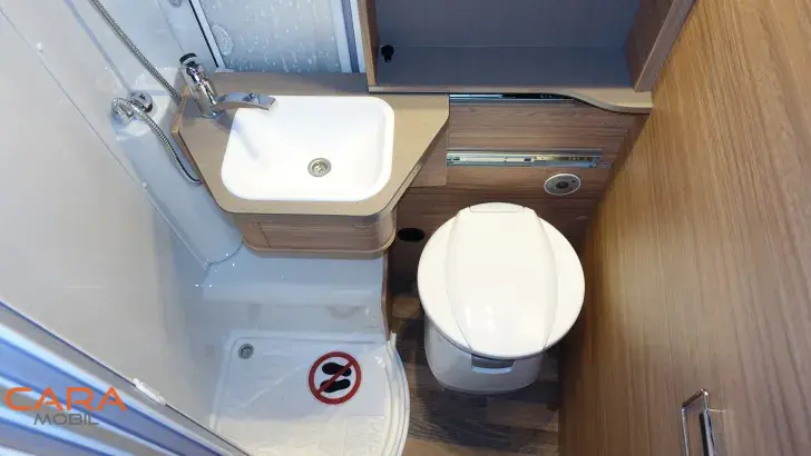 Fahrzeugbild Weinsberg CaraCompact Suite 640 MEG EDITION [PEPPER] Sofort verfügbar #28