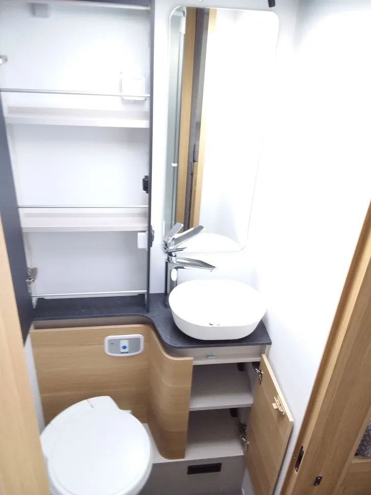 Fahrzeugbild Adria Matrix Axess 650 DL #20