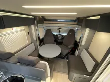 Fahrzeugbild Laika Kosmo L 319 - Einzelbetten mit Hubbett #9