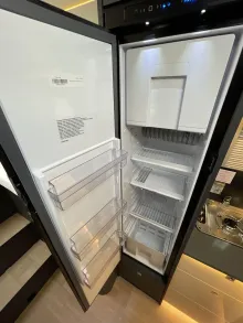 Fahrzeugbild Laika Kosmo L 319 - Einzelbetten mit Hubbett #13