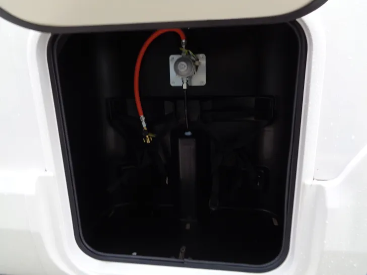 Fahrzeugbild McLouis Mc 4 865 teilintegriert Kat. 2 #11