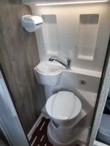 Fahrzeugbild Robeta Kronos Campervan Kat. 3 #15