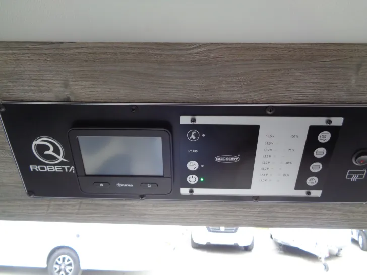 Fahrzeugbild Robeta Kronos Campervan Kat. 3 #20