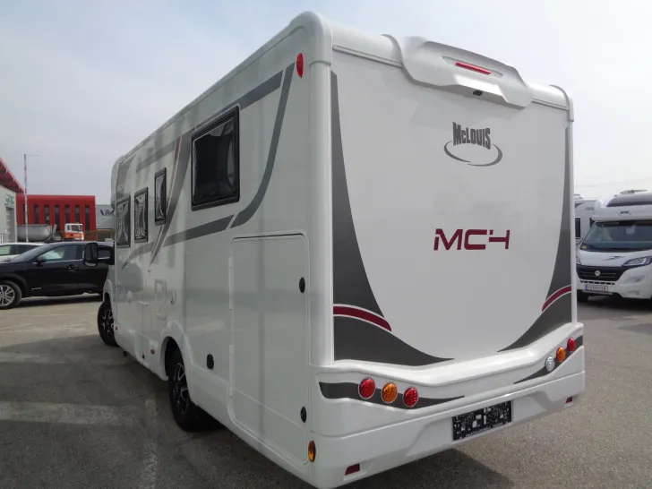 Fahrzeugbild McLouis Mc 4 881 #6