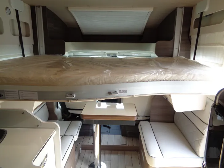 Fahrzeugbild McLouis Mc 4 881 #13