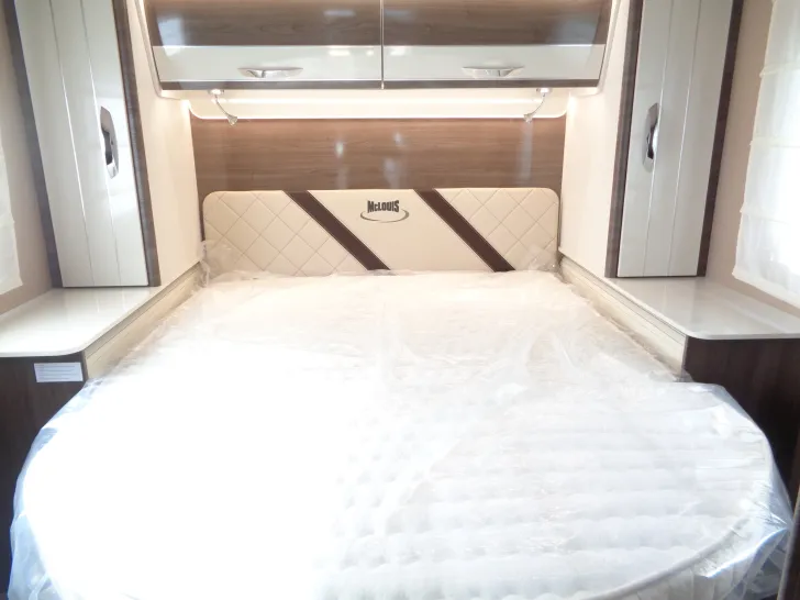 Fahrzeugbild McLouis Mc 4 881 #18