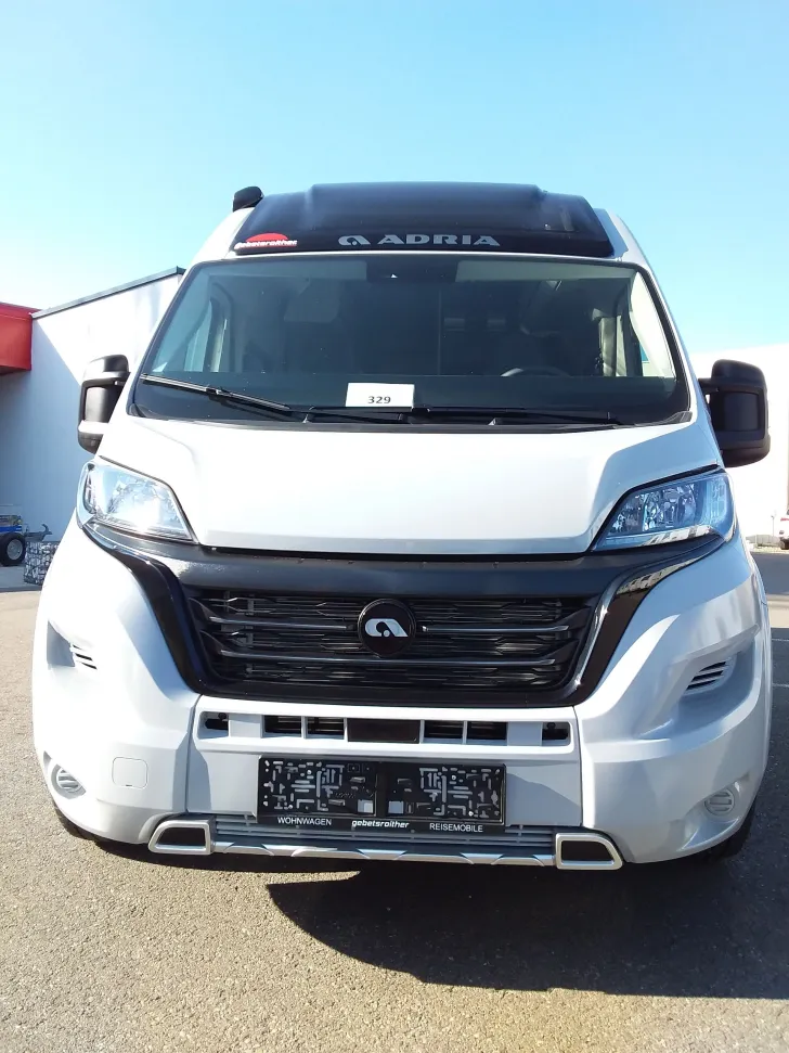 Fahrzeugbild Adria Twin Sports 640 SLB mit Tageszulassung #4