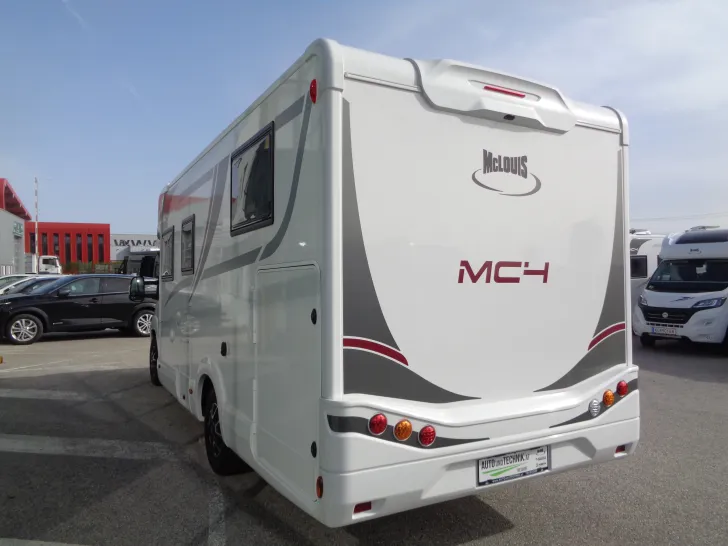 Fahrzeugbild McLouis Mc 4 873 teilintegriert Kat. 2 #6