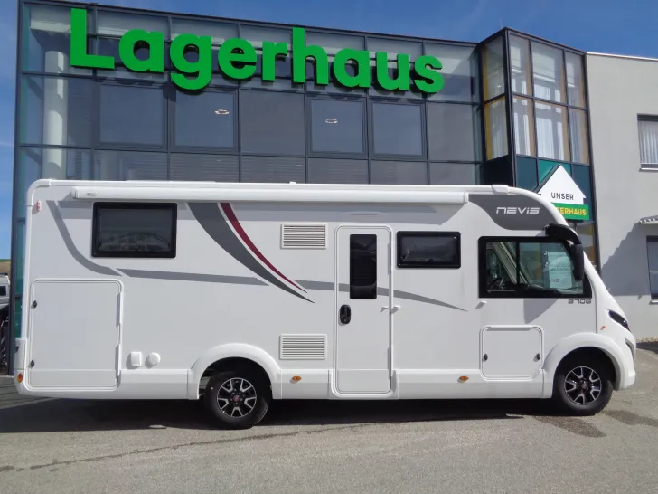 Fahrzeugbild McLouis Nevis 870 #9