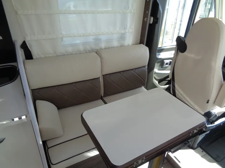 Fahrzeugbild McLouis Nevis 870 #12