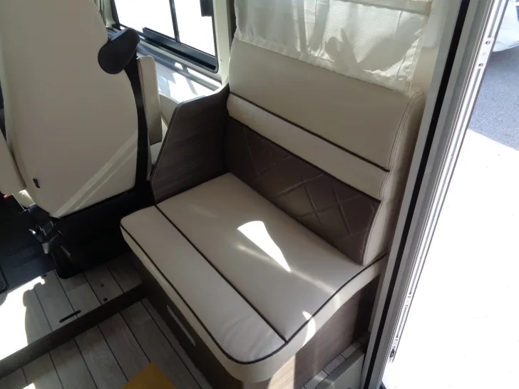 Fahrzeugbild McLouis Nevis 870 #14