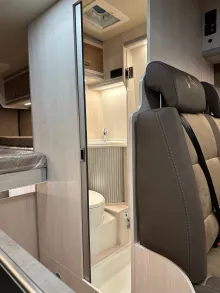 Fahrzeugbild Megamobil MEGA SPORT 640 PEUGEOT 165 PS KW #8