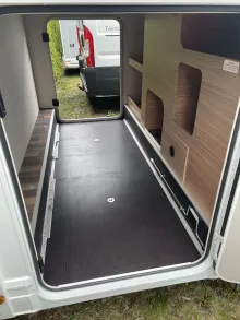 Fahrzeugbild Weinsberg CaraSuite 700 ME - Einzelbetten & Hubbett #7