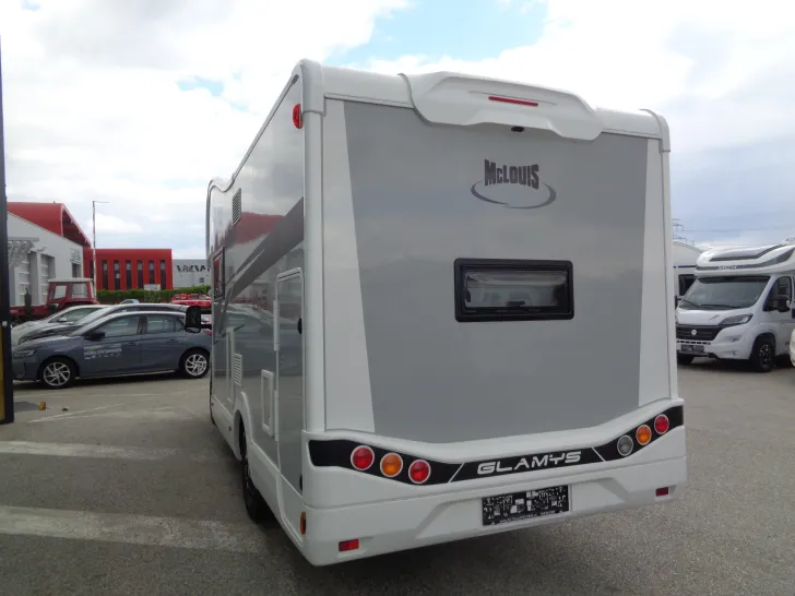 Fahrzeugbild McLouis Glamys 322 Alkoven Kat. 1 #6