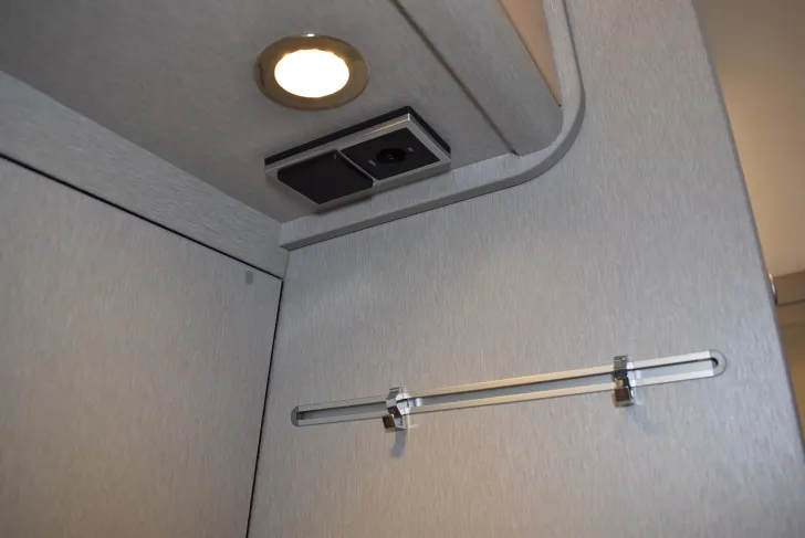 Fahrzeugbild Hymer Free S 600 Schlafdach, Automatik, Navi #38