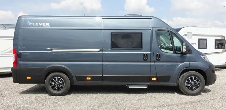 Fahrzeugbild Clever SELECT LINE Runner #6