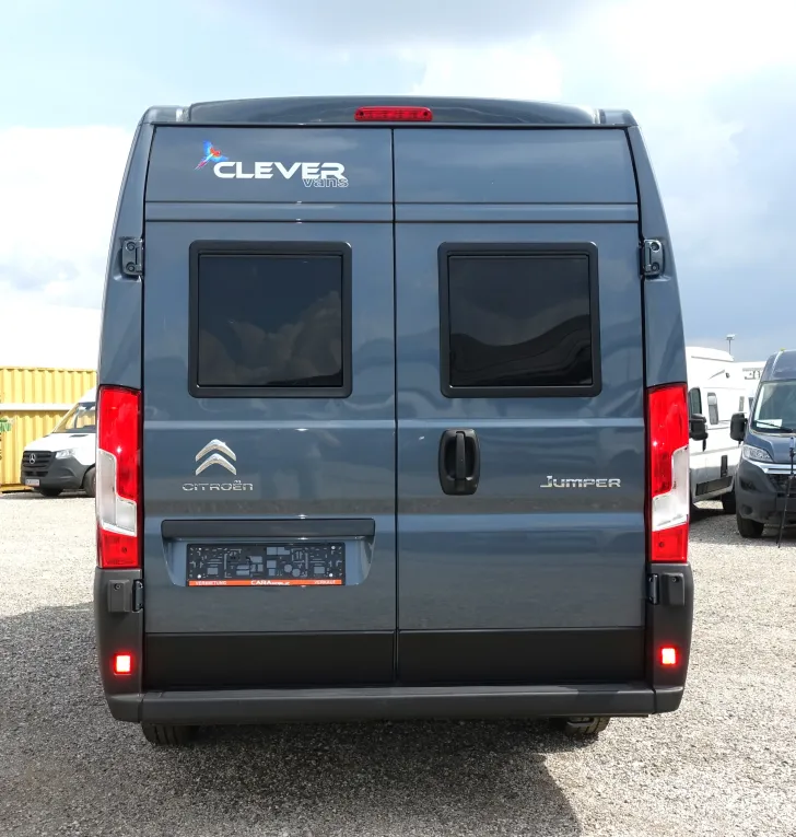 Fahrzeugbild Clever SELECT LINE Runner #8