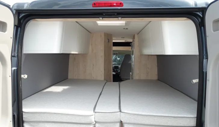 Fahrzeugbild Clever SELECT LINE Runner #13