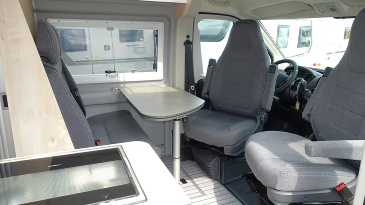 Fahrzeugbild Clever SELECT LINE Runner #15