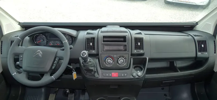 Fahrzeugbild Clever SELECT LINE Runner #28