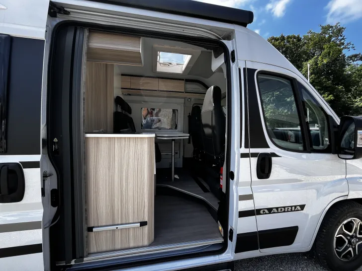 Fahrzeugbild Adria Twin Axess 600 SP #10