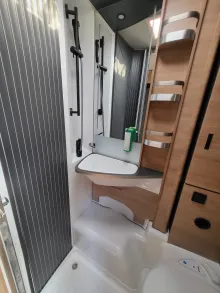 Fahrzeugbild Knaus L!VE TI 650 MEG Platinum Selection Abverkaufspreis! #27