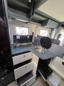 Fahrzeugbild Laika Kosmo L 319 #16