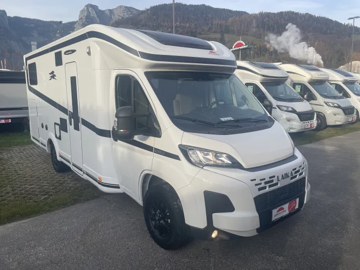 Fahrzeugbild Laika Kosmo L 409 #1