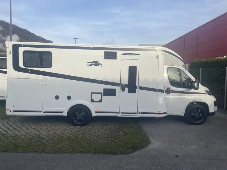 Fahrzeugbild Laika Kosmo L 409 #6