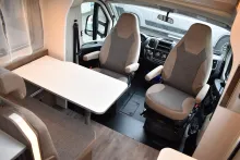 Fahrzeugbild Carado T 135 franz. Bett, 5,94m, E-Heizung #3