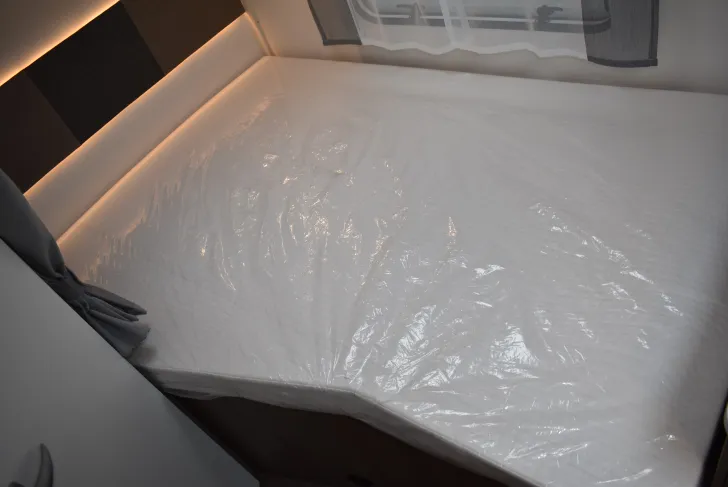 Fahrzeugbild Carado T 135 franz. Bett, 5,94m, E-Heizung #22