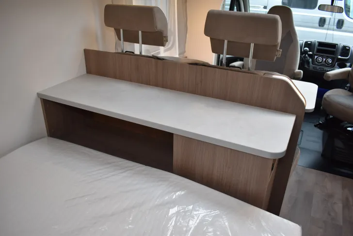 Fahrzeugbild Carado T 135 franz. Bett, 5,94m, E-Heizung #24