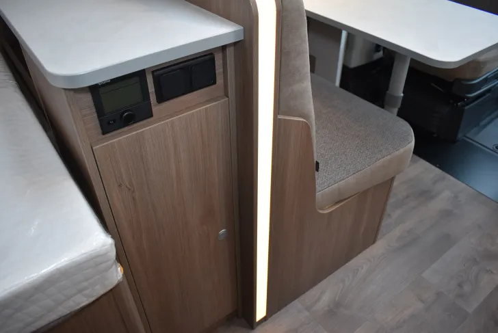 Fahrzeugbild Carado T 135 franz. Bett, 5,94m, E-Heizung #25