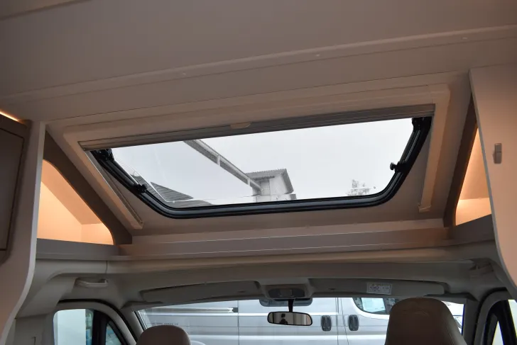 Fahrzeugbild Carado T 135 franz. Bett, 5,94m, E-Heizung #36