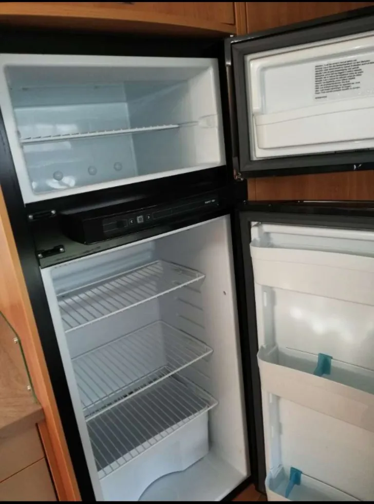 Fahrzeugbild Dethleffs Camper 670 FKR #2