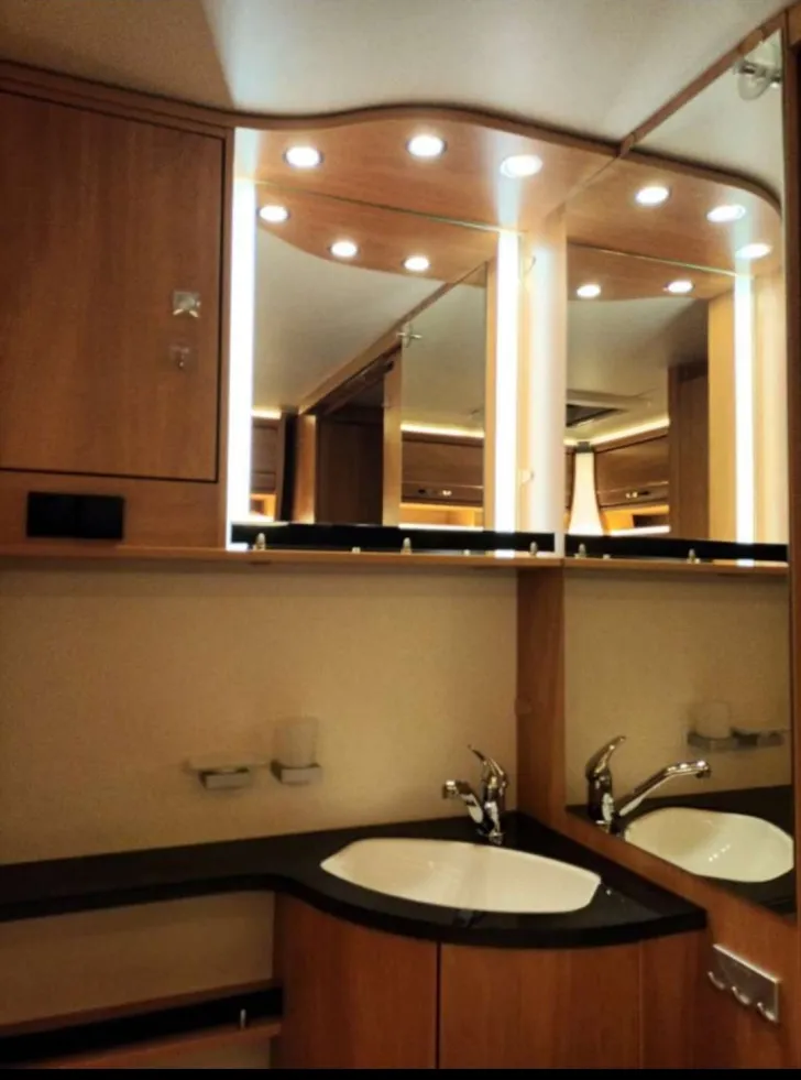 Fahrzeugbild Dethleffs Camper 670 FKR #7